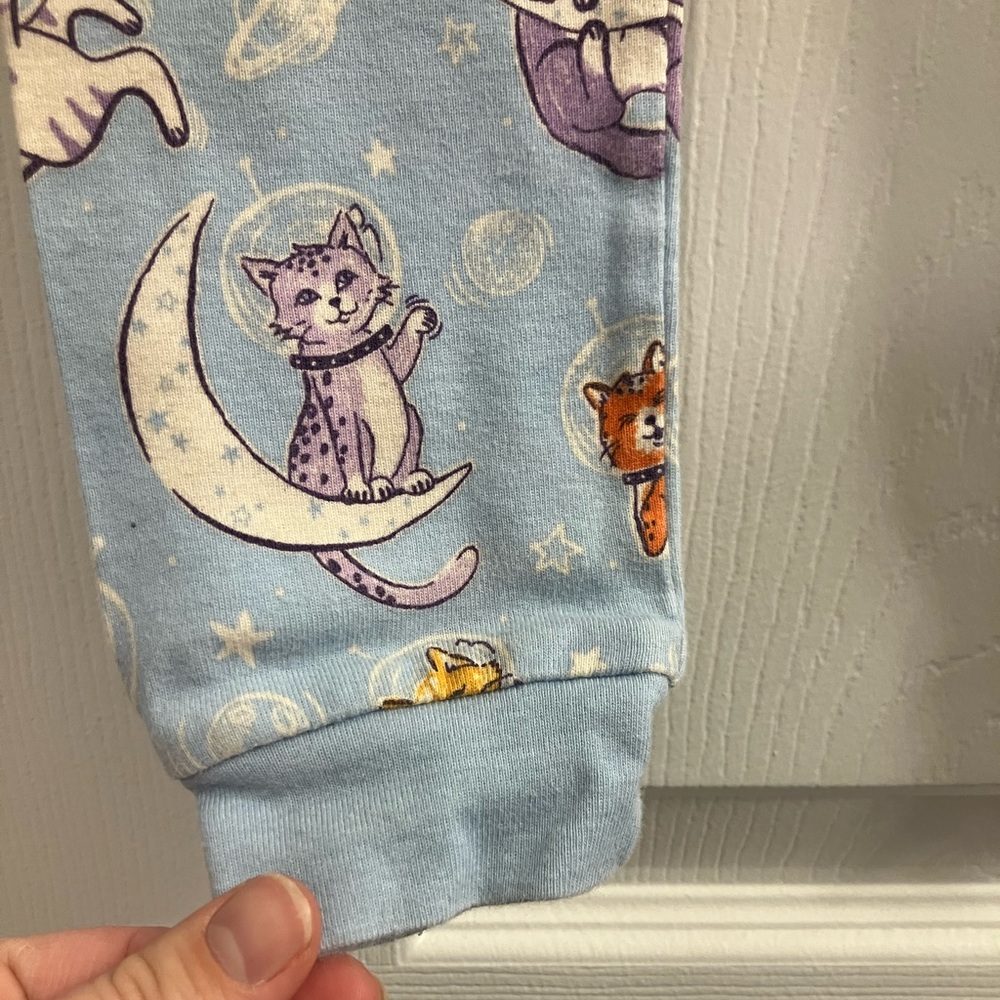 ❤️Sky Blue Cats on the Moon Toddler Pajamas Matching Set, Member’s Mark, EUC - Picture 5 of 9